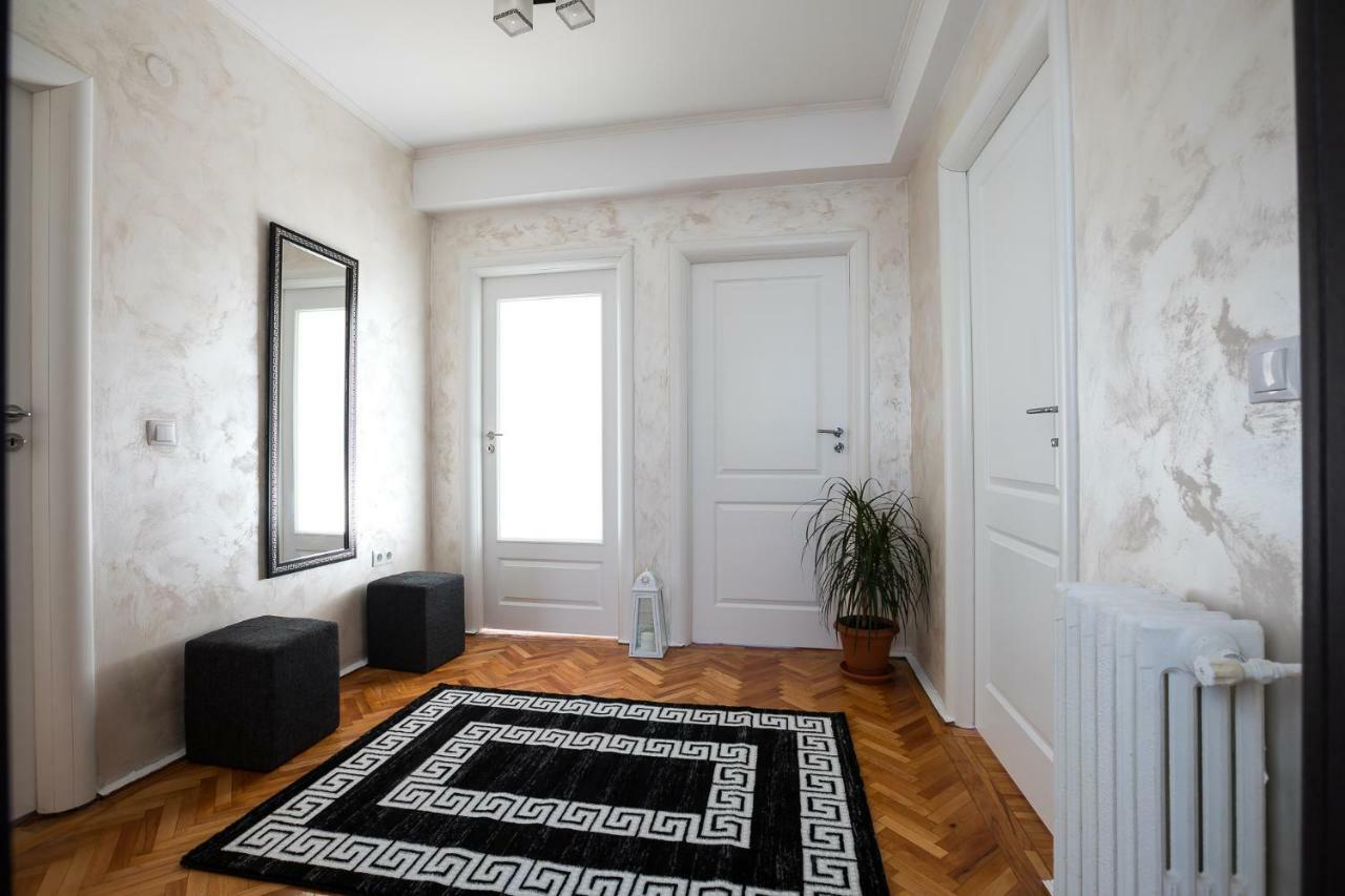 סיביו White Spacious Apartment מראה חיצוני תמונה